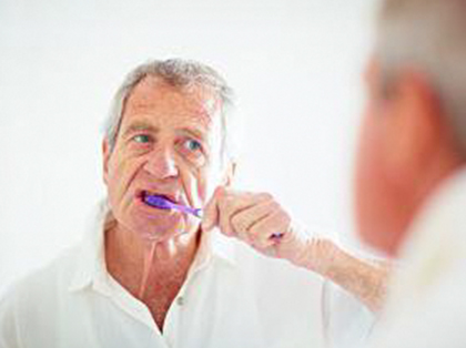 <b>老人还需要刷牙吗？</b>